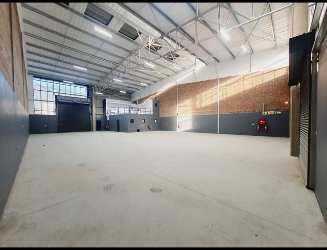 558.60M² WAREHOUSE TO LET IN SAMRAND BUSINESS PARK